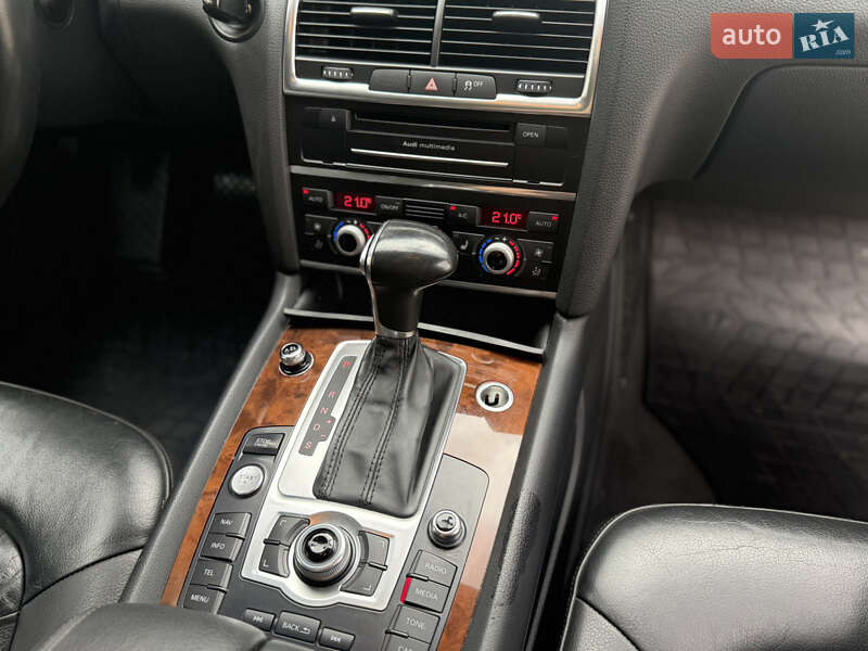 Внедорожник / Кроссовер Audi Q7 2014 в Хмельницком