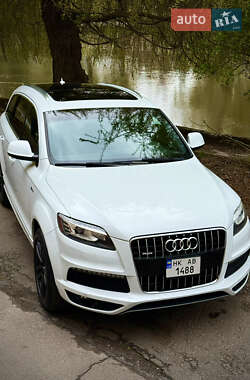 Позашляховик / Кросовер Audi Q7 2011 в Рівному