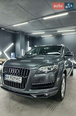 Внедорожник / Кроссовер Audi Q7 2012 в 