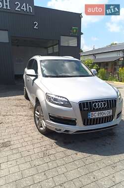 Внедорожник / Кроссовер Audi Q7 2010 в 