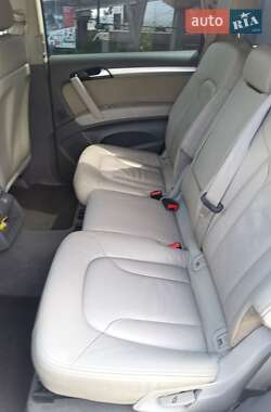 Внедорожник / Кроссовер Audi Q7 2010 в 