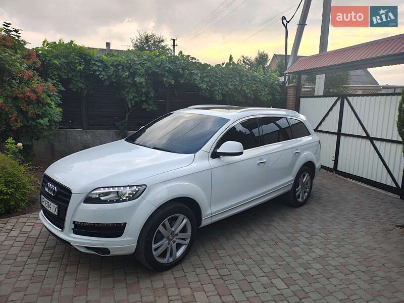Внедорожник / Кроссовер Audi Q7 2014 в Запорожье