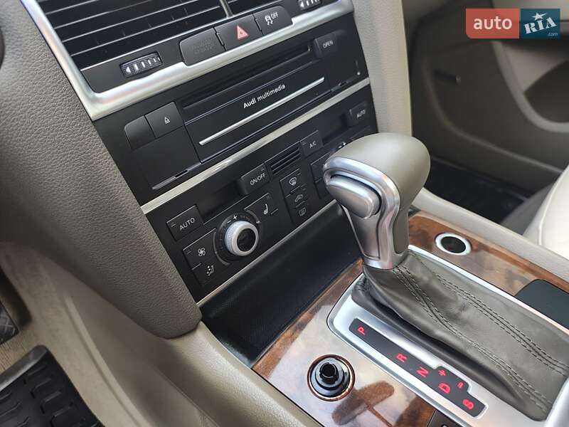 Внедорожник / Кроссовер Audi Q7 2014 в Запорожье