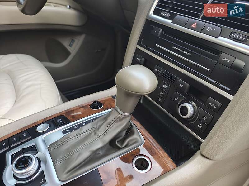 Внедорожник / Кроссовер Audi Q7 2014 в Запорожье