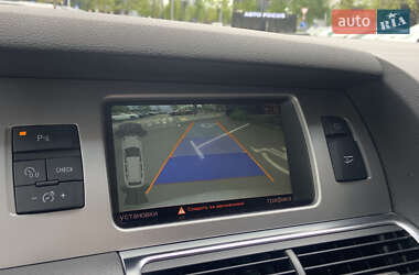 Позашляховик / Кросовер Audi Q7 2010 в 