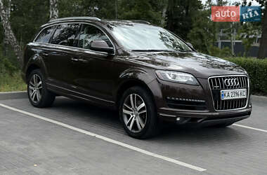 Внедорожник / Кроссовер Audi Q7 2013 в 