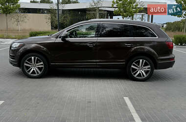 Внедорожник / Кроссовер Audi Q7 2013 в 