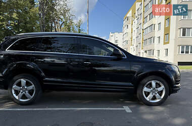 Позашляховик / Кросовер Audi Q7 2015 в 
