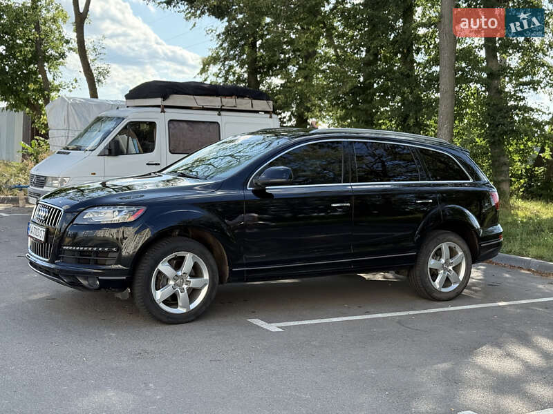 Внедорожник / Кроссовер Audi Q7 2015 в Киеве
