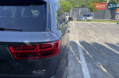 Внедорожник / Кроссовер Audi Q7 2018 в 