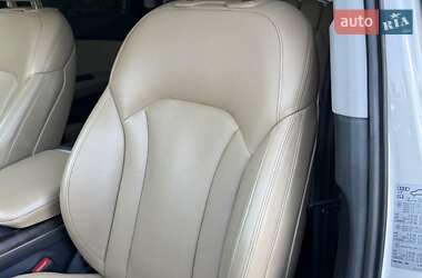 Внедорожник / Кроссовер Audi Q7 2020 в 