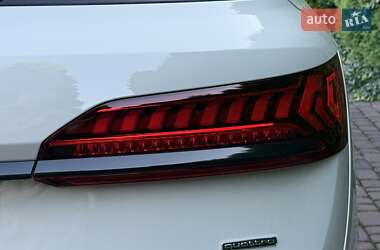 Внедорожник / Кроссовер Audi Q7 2020 в 