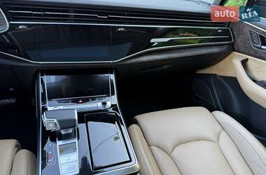 Внедорожник / Кроссовер Audi Q7 2020 в 