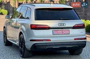 Внедорожник / Кроссовер Audi Q7 2020 в 