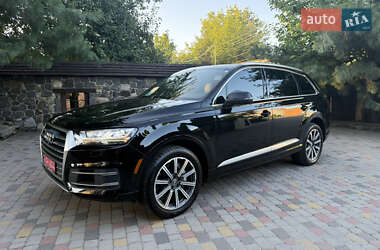 Внедорожник / Кроссовер Audi Q7 2016 в 
