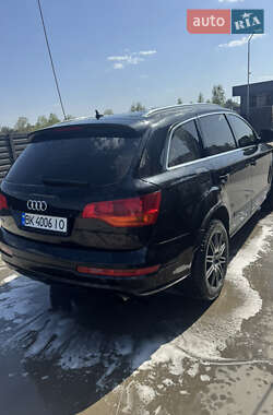Внедорожник / Кроссовер Audi Q7 2008 в 