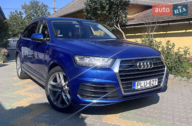 Внедорожник / Кроссовер Audi Q7 2017 в Мукачево