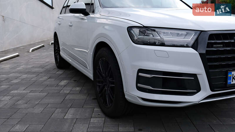 Внедорожник / Кроссовер Audi Q7 2015 в Киеве фото 12 Внедорожник / Кроссовер Audi Q7 2015 в Киеве