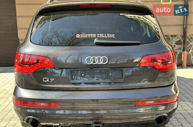 Внедорожник / Кроссовер Audi Q7 2011 в 