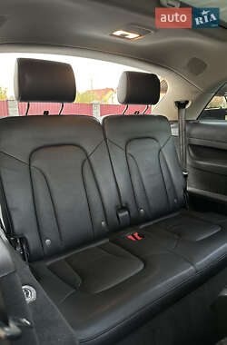 Внедорожник / Кроссовер Audi Q7 2011 в 