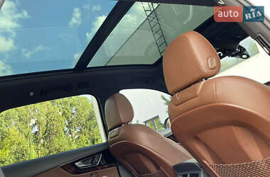 Внедорожник / Кроссовер Audi Q7 2017 в 