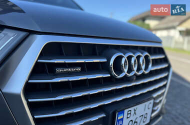 Внедорожник / Кроссовер Audi Q7 2016 в 