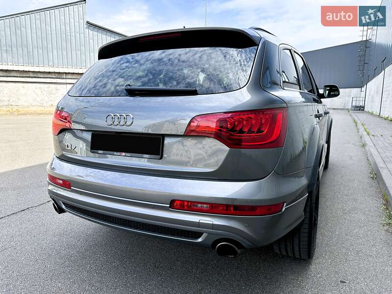Внедорожник / Кроссовер Audi Q7 2015 в Киеве
