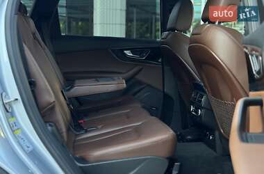 Внедорожник / Кроссовер Audi Q7 2018 в 