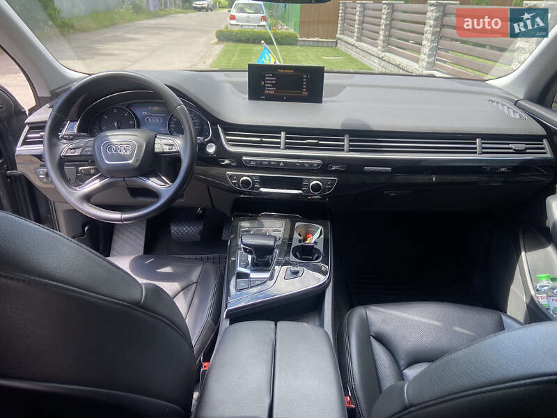 Позашляховик / Кросовер Audi Q7 2017 в Христинівці