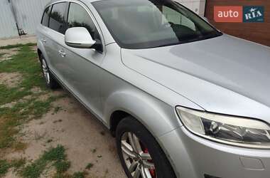 Внедорожник / Кроссовер Audi Q7 2007 в 