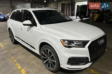 Внедорожник / Кроссовер Audi Q7 2020 в 