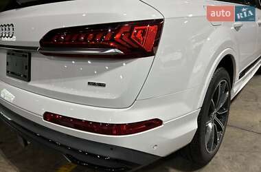 Внедорожник / Кроссовер Audi Q7 2020 в 