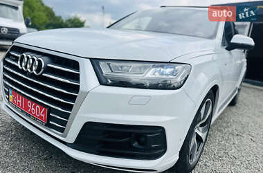 Внедорожник / Кроссовер Audi Q7 2017 в 