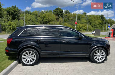 Внедорожник / Кроссовер Audi Q7 2015 в 