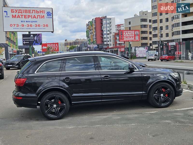 Внедорожник / Кроссовер Audi Q7 2012 в Вишневом фото 11 Внедорожник / Кроссовер Audi Q7 2012 в Вишневом