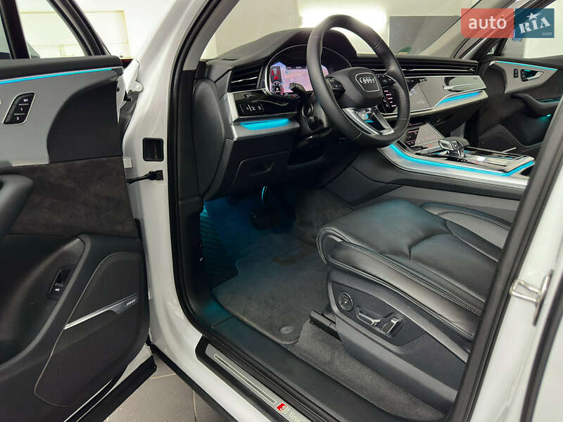 Внедорожник / Кроссовер Audi Q7 2020 в Казатине