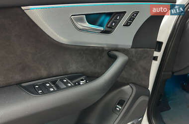 Внедорожник / Кроссовер Audi Q7 2020 в 