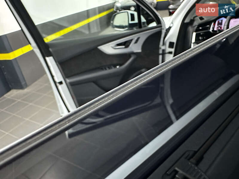 Внедорожник / Кроссовер Audi Q7 2020 в Казатине