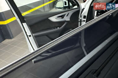 Внедорожник / Кроссовер Audi Q7 2020 в 