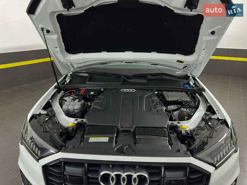 Внедорожник / Кроссовер Audi Q7 2020 в Казатине