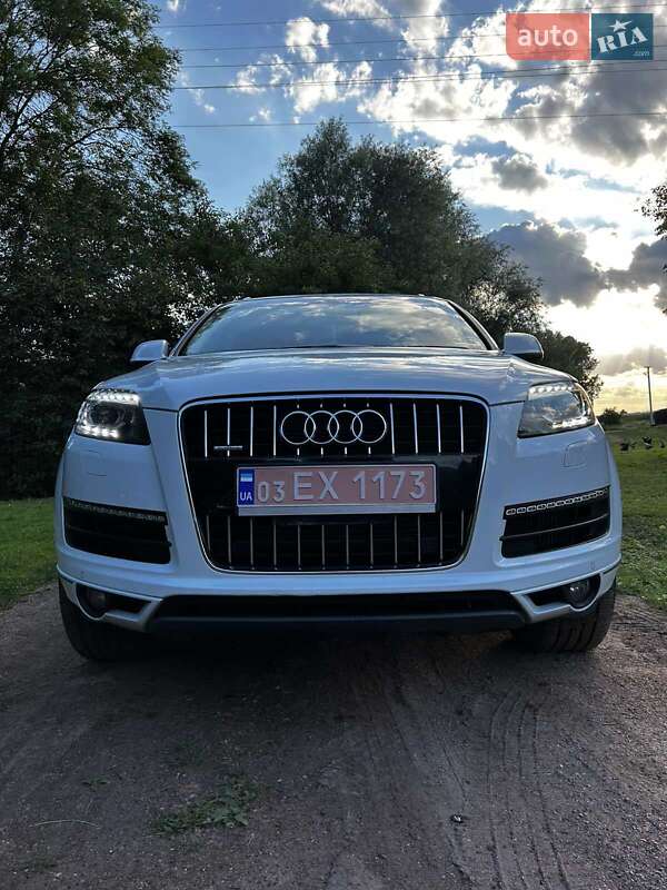 Внедорожник / Кроссовер Audi Q7 2013 в Нововолынске