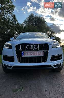 Внедорожник / Кроссовер Audi Q7 2013 в 
