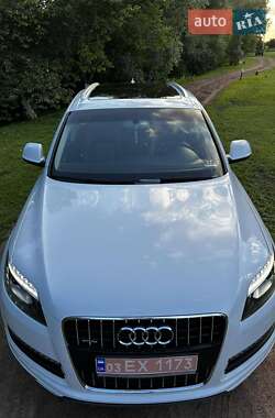 Внедорожник / Кроссовер Audi Q7 2013 в 