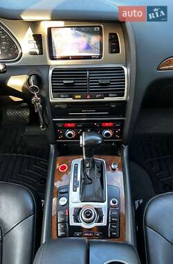 Внедорожник / Кроссовер Audi Q7 2013 в 