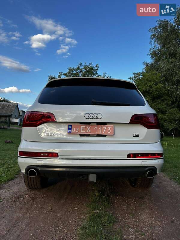 Внедорожник / Кроссовер Audi Q7 2013 в Нововолынске