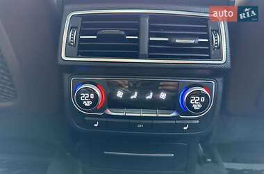 Позашляховик / Кросовер Audi Q7 2017 в 