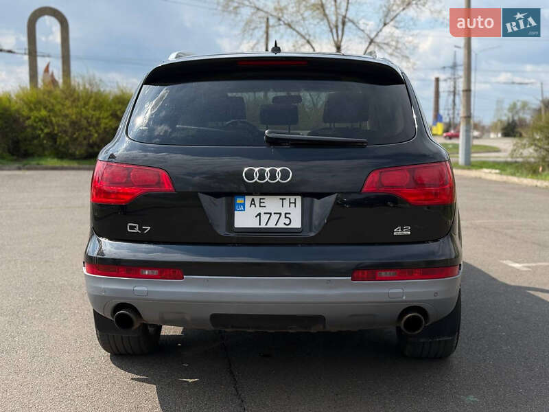 Позашляховик / Кросовер Audi Q7 2007 в Кривому Розі