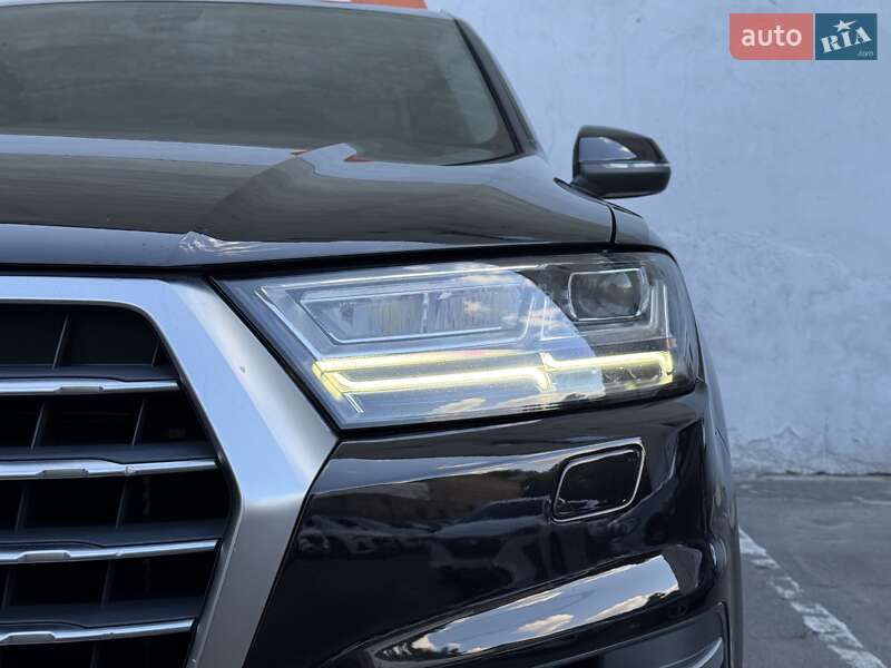 Позашляховик / Кросовер Audi Q7 2017 в Одесі фото 19 Позашляховик / Кросовер Audi Q7 2017 в Одесі