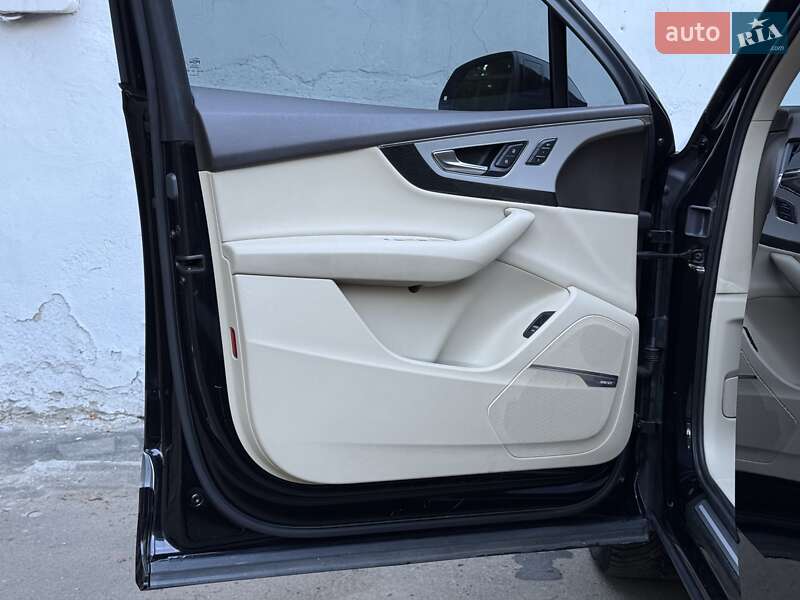 Позашляховик / Кросовер Audi Q7 2017 в Одесі фото 25 Позашляховик / Кросовер Audi Q7 2017 в Одесі