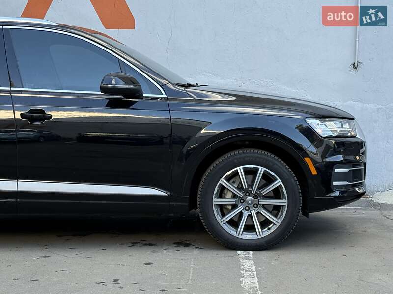 Позашляховик / Кросовер Audi Q7 2017 в Одесі фото 13 Позашляховик / Кросовер Audi Q7 2017 в Одесі
